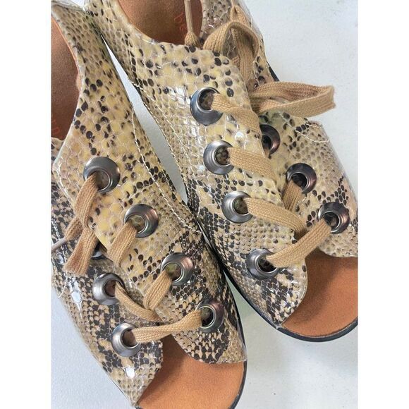 Bernie Mev Snake Print Patent Leather Sandals 39 US 7 - Picture 6 of 8